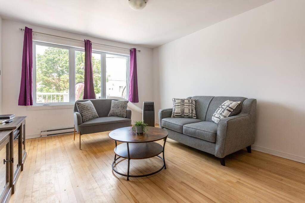 Lovely Rental Unit With Balcony~ Autoroute 40 蒙特利尔 外观 照片